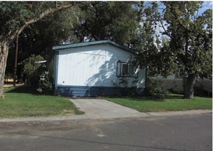 Shady Rest in Umatilla, OR - Building Photo - Building Photo