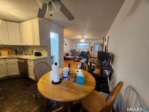 4 Union Ave in Norwalk, CT - Foto de edificio - Building Photo