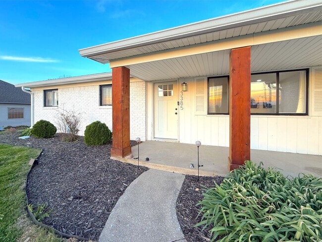 property at 3385 S Duncan Rd