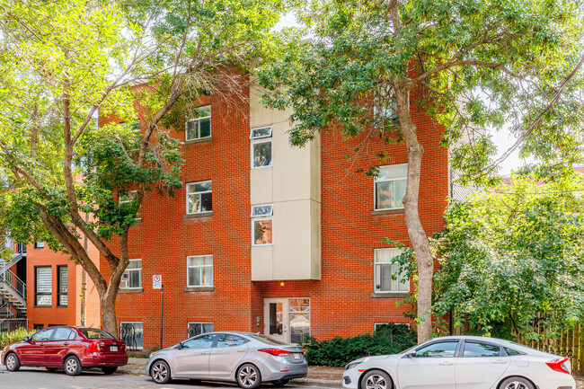 762 Walnut Rue in Montréal, QC - Building Photo - Building Photo