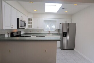 391 LIBERTY Ave in Jersey City, NJ - Building Photo - Building Photo