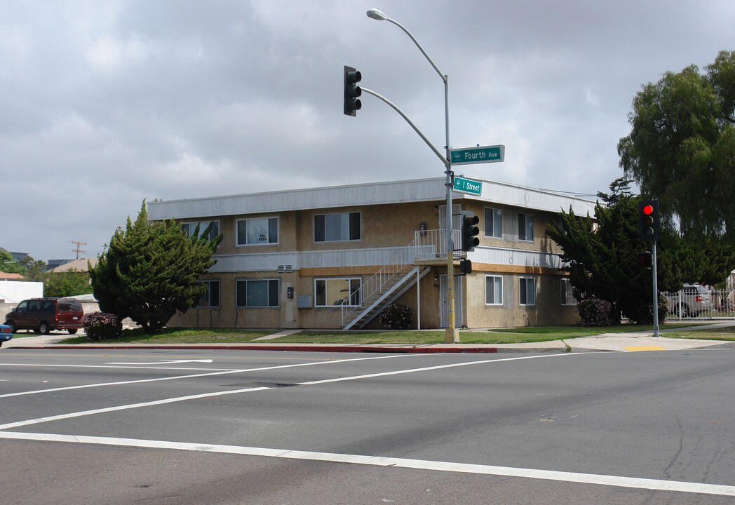 595 4th Ave in Chula Vista, CA - Building Photo