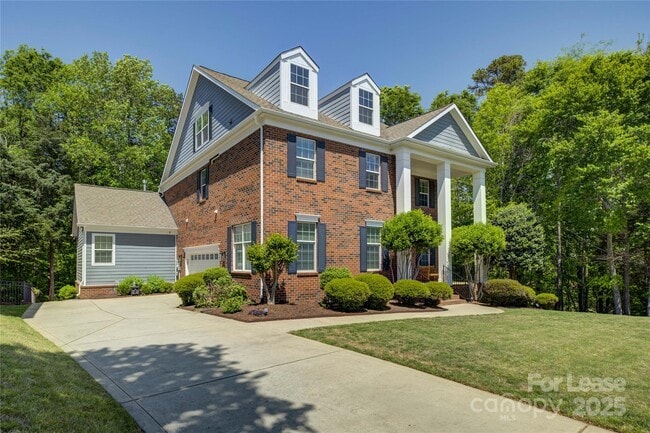 property at 9810 Daufuskie Dr