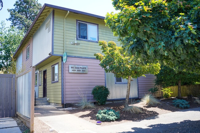 property at 4938 NE 32nd Pl
