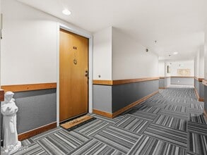 3095 Lakeside Dr in Reno, NV - Building Photo - Building Photo