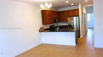 916 SW 147th Ave in Pembroke Pines, FL - Building Photo - Building Photo