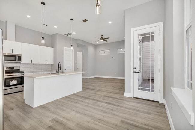 4924 Winnetka St in Houston, TX - Building Photo - Building Photo