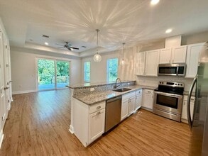 963 Beau Ct in Orange City, FL - Building Photo - Building Photo