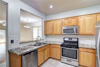 2339 Tranquil Moon St in Henderson, NV - Building Photo - Building Photo