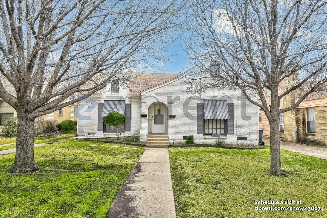 2406 Langdon Ave in Dallas, TX - Foto de edificio