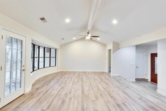 2120 Wychwood Dr in Austin, TX - Building Photo - Building Photo