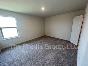 13820 Musselshell Dr in Ponder, TX - Building Photo - Building Photo