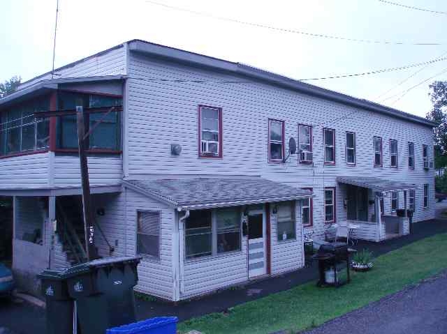 9-11 Whitehall St in Cohoes, NY - Foto de edificio - Building Photo