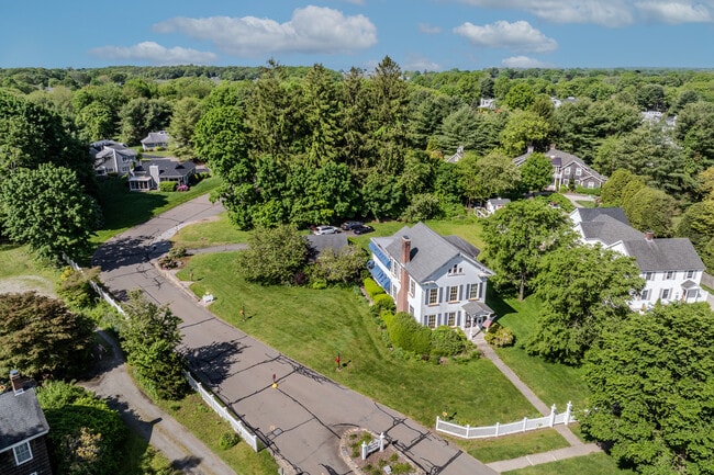 Banbury Crossing in Old Saybrook, CT - Building Photo - Building Photo