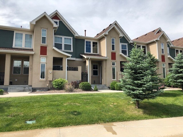 9793 W Hinsdale Ln in Littleton, CO - Building Photo