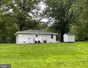 5018 Holly Dr in Partlow, VA - Building Photo - Building Photo