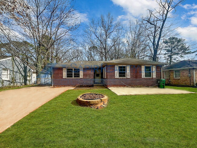 property at 1927 Boulderview Dr SE
