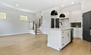 5918 Ardrey Kell Rd in Charlotte, NC - Building Photo - Building Photo