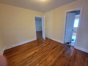231 Pineneedle Rd in Columbia, SC - Building Photo - Building Photo