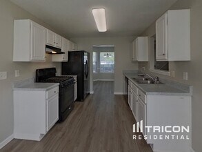 464 Berkshire Pl in Fairburn, GA - Building Photo - Building Photo