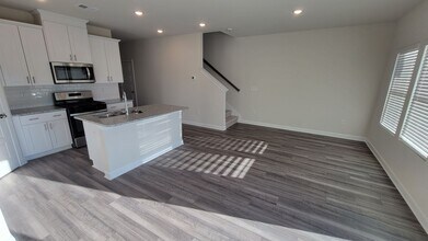 4 Rockshire Trl in Fountain Inn, SC - Building Photo - Building Photo