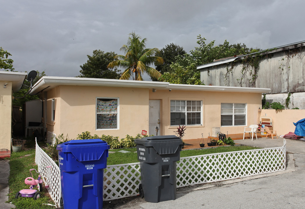 514 NW 60th Ter in Hollywood, FL - Building Photo