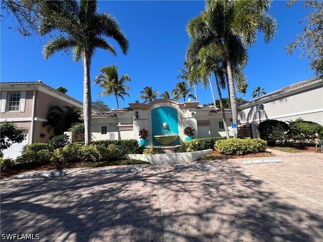 property at 5365 Cove Cir