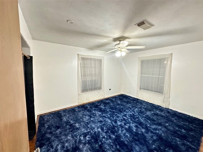 property at 2810 N Houston Dr