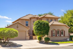 2771 E Wisteria Dr in Chandler, AZ - Building Photo