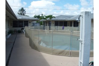 724 NE 6th St in Hallandale Beach, FL - Building Photo - Other