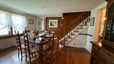 14 Maple Pl in Needham, MA - Building Photo - Building Photo