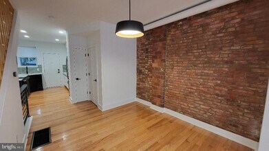 1237 S 27th St in Philadelphia, PA - Building Photo - Building Photo