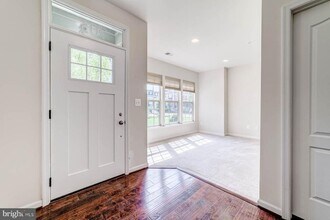 705 River Mist Dr in Oxon Hill, MD - Building Photo - Building Photo