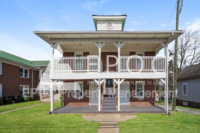 property at 1007 S Main St