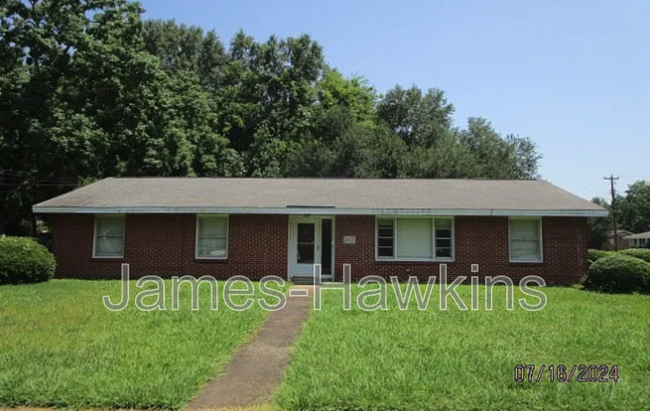 property at 2663 Clement Curve