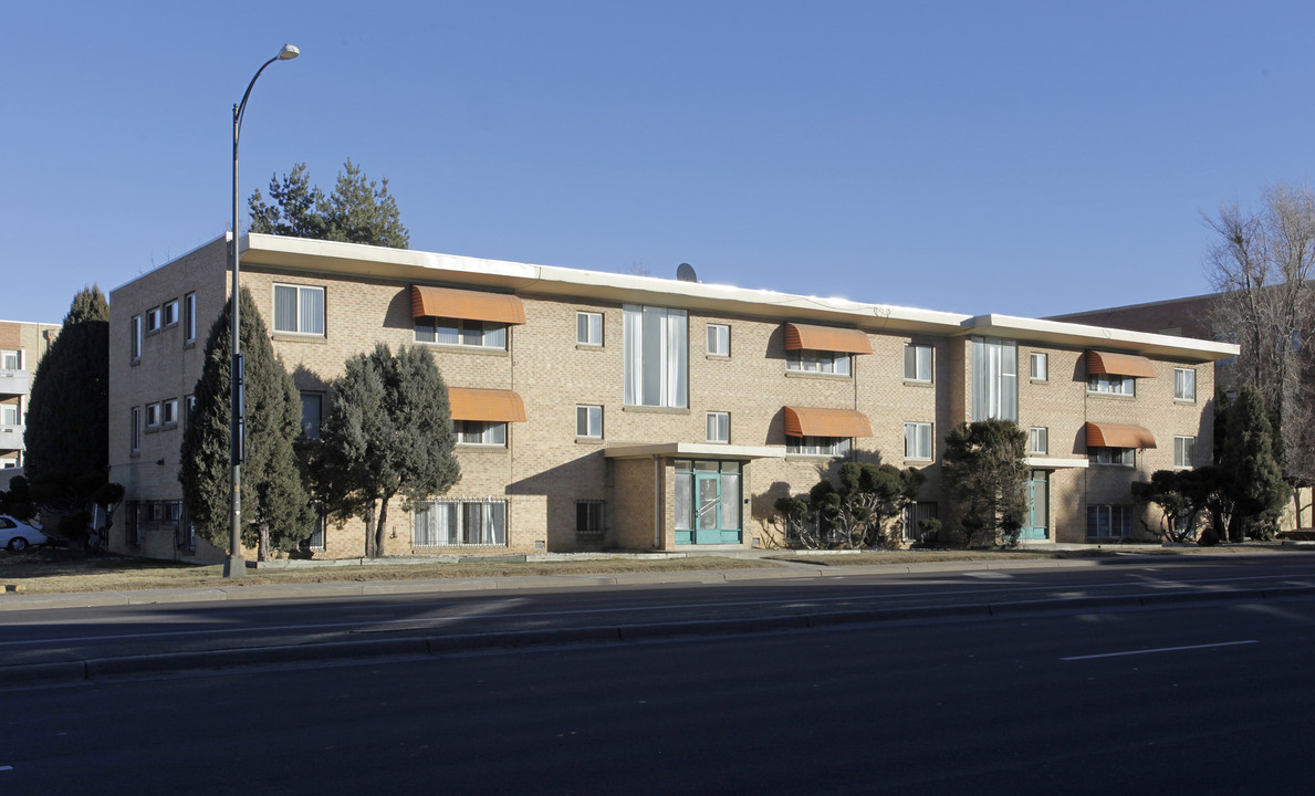 Harbert House in Denver, CO - Building Photo