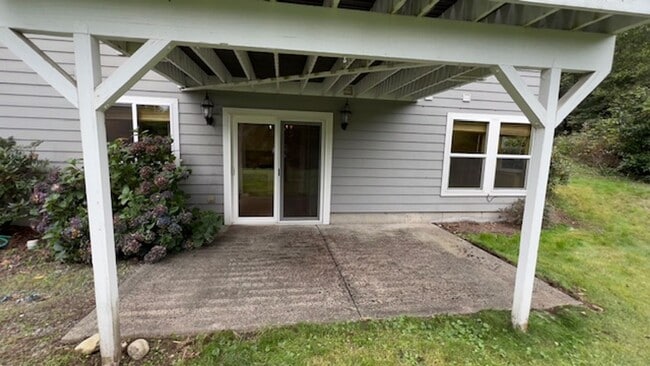 23410 SE 160th Pl in Issaquah, WA - Building Photo - Building Photo