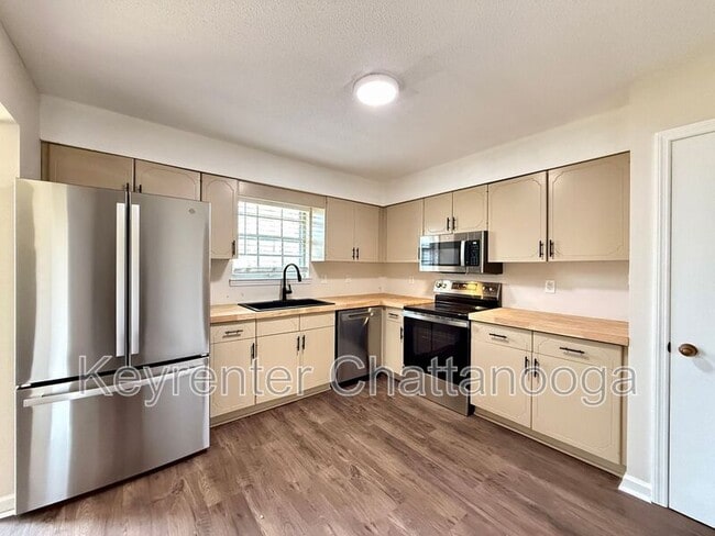 8225 Cavan Cir in Chattanooga, TN - Building Photo - Building Photo