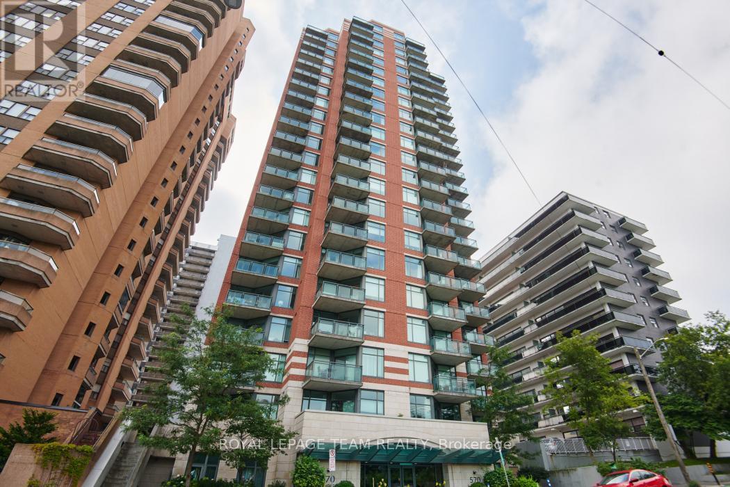 570-570 Laurier Ave W in Ottawa, ON - Building Photo
