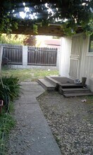 1184 18th Ave in Redwood City, CA - Building Photo - Building Photo