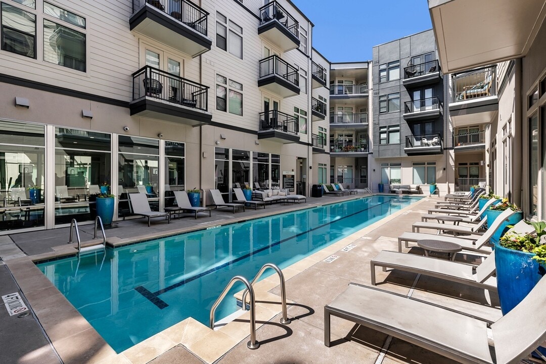Haus 5350 in Austin, TX - Foto de edificio
