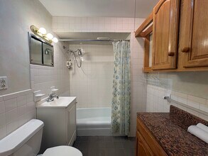 26 Saint James St in Newton, MA - Building Photo - Building Photo