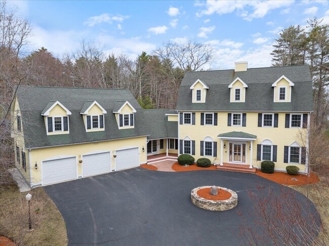 property at 6 Jason Ln