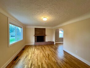 3402 Pear St SE in Olympia, WA - Building Photo - Building Photo