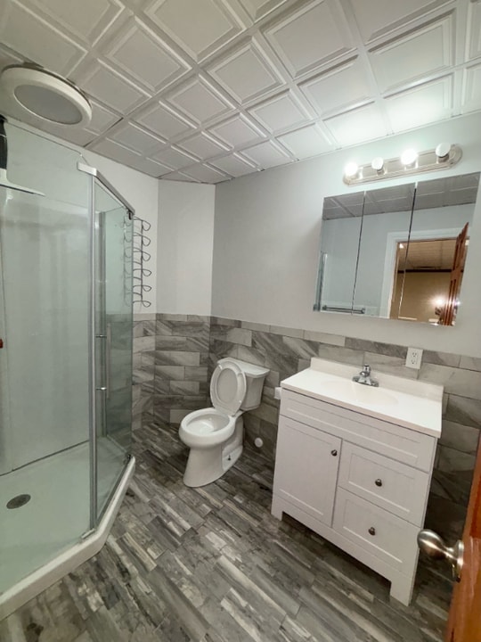 1523 Locust Ave in Bohemia, NY - Building Photo