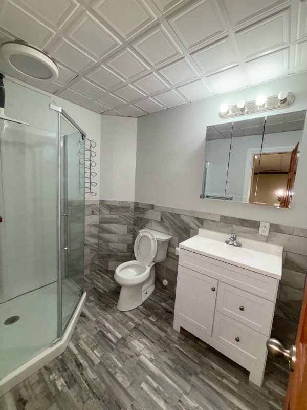 property at 1523 Locust Ave