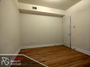 3523 N Broadway St, Unit #3529.5-2E in Chicago, IL - Foto de edificio - Building Photo