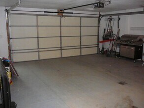1420 Sharloh LP in Bismarck, ND - Building Photo - Building Photo