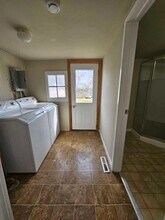 310 W Jefferson St in Knoxville, IA - Building Photo - Building Photo