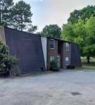 202 Robin Ln, Unit B